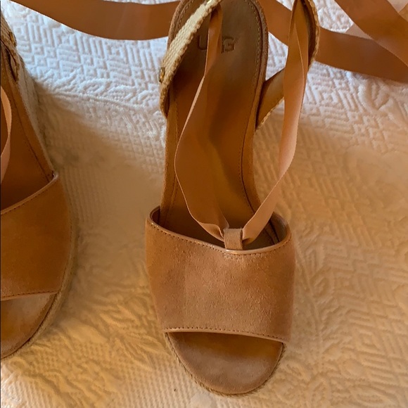 Ugg platform ankle tie sandal - Picture 2 of 6